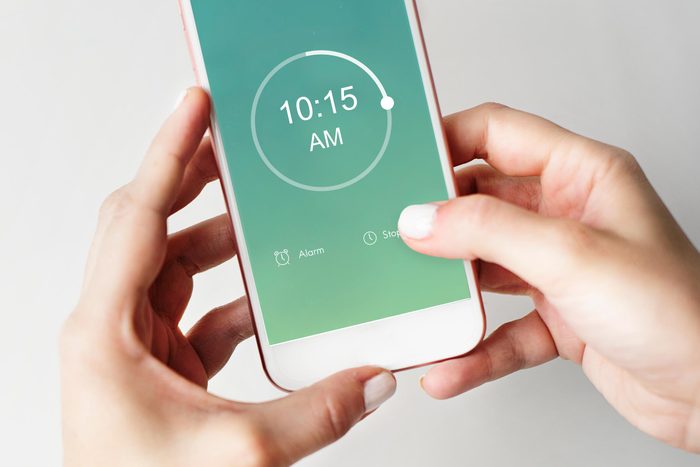setting an alarm on a phone